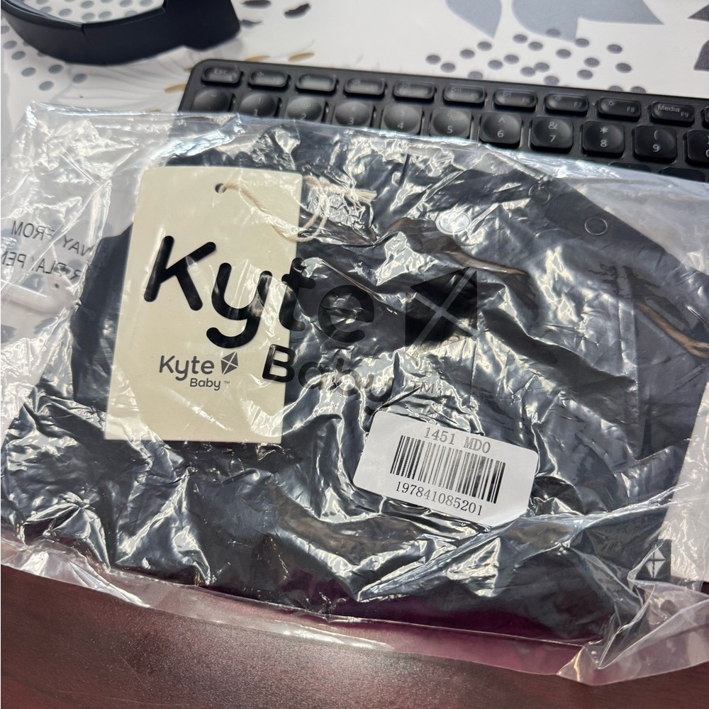 Kyte BABY Midnight bodysuit